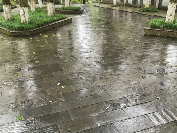 黑色板巖
